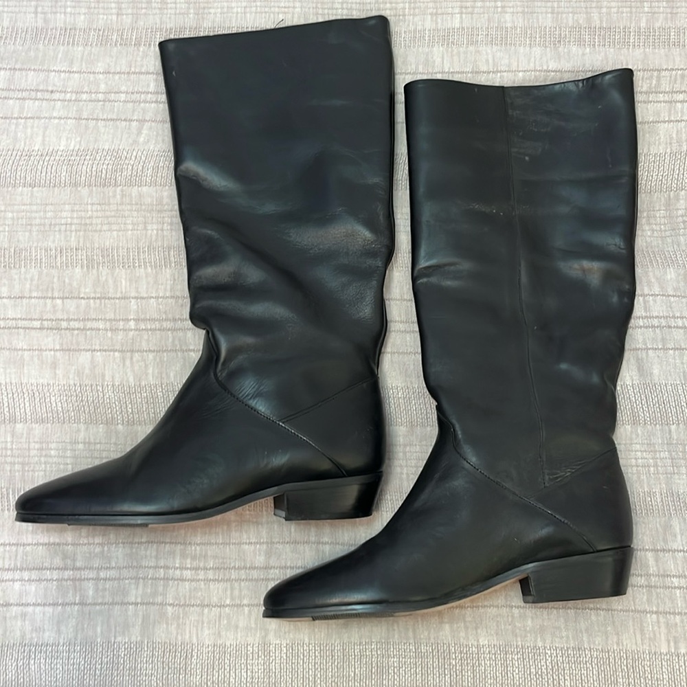 Vintage Hunt Club black leather tall boot. Approx 1” heel
